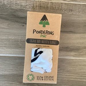 NWT Pondering Pine Organic Baby Bear Milestone blanket